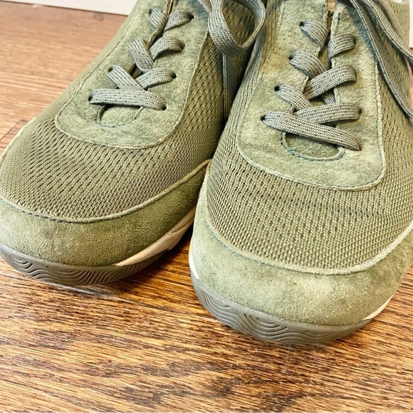 Dansko | Cozette Green Suede Sneaker Shoes Womens Size  10 - Picture 3 of 8